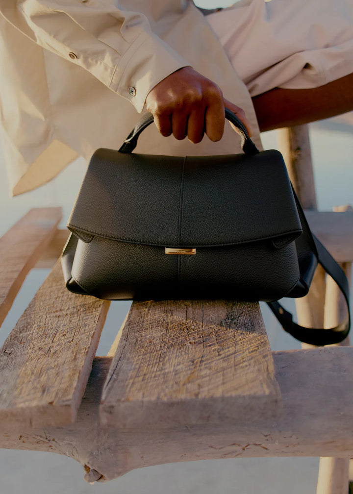 Mokki Edition Textured Black