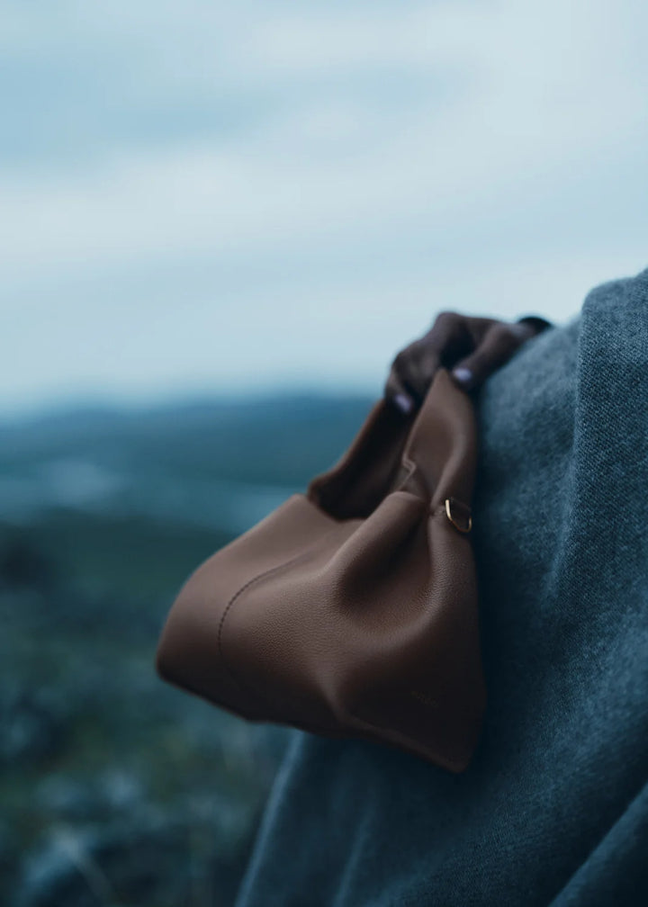 Numéro Neuf Mini Edition Textured Root