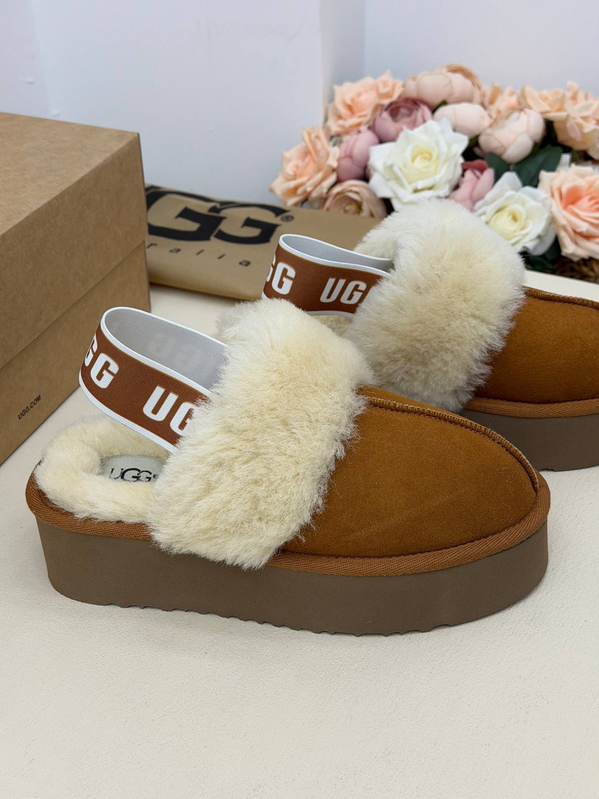 Caramel Bliss Kürklü Platform Terlik – Taba & Ekru