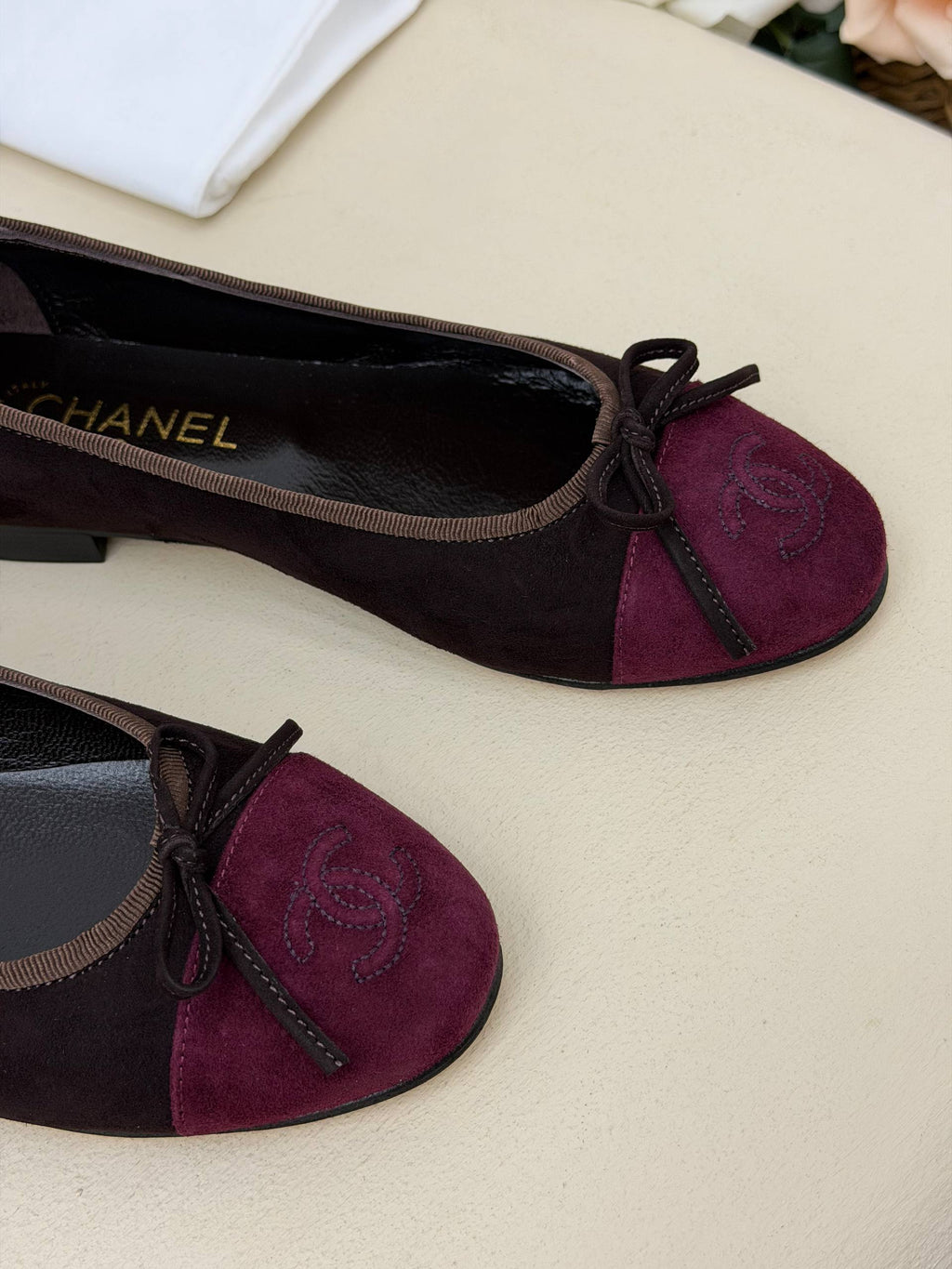 Bordeaux Élise Süet Fiyonklu Babet – Kahve & Bordo