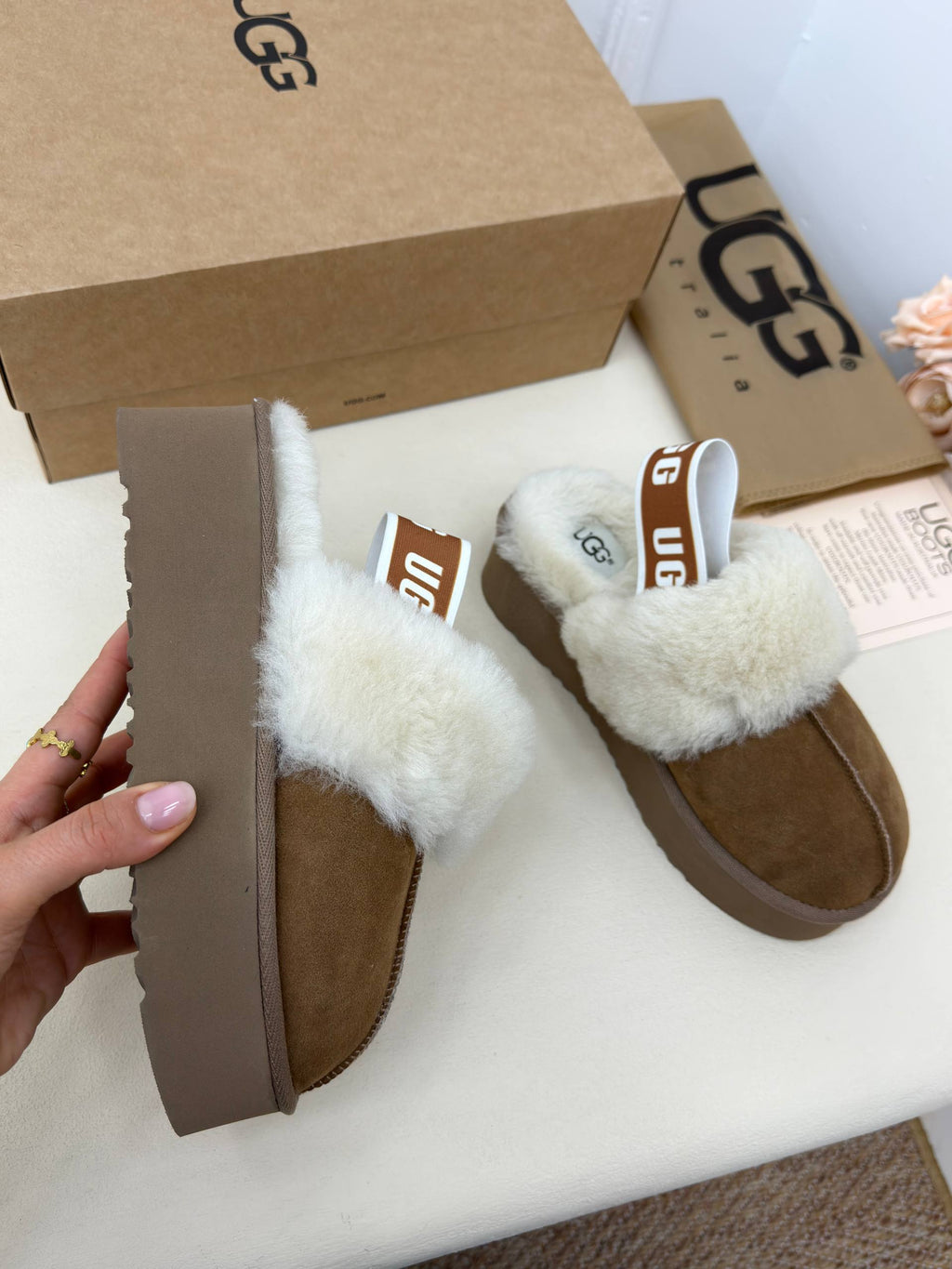 Écru Caramel Kürklü Platform Terlik – Taba