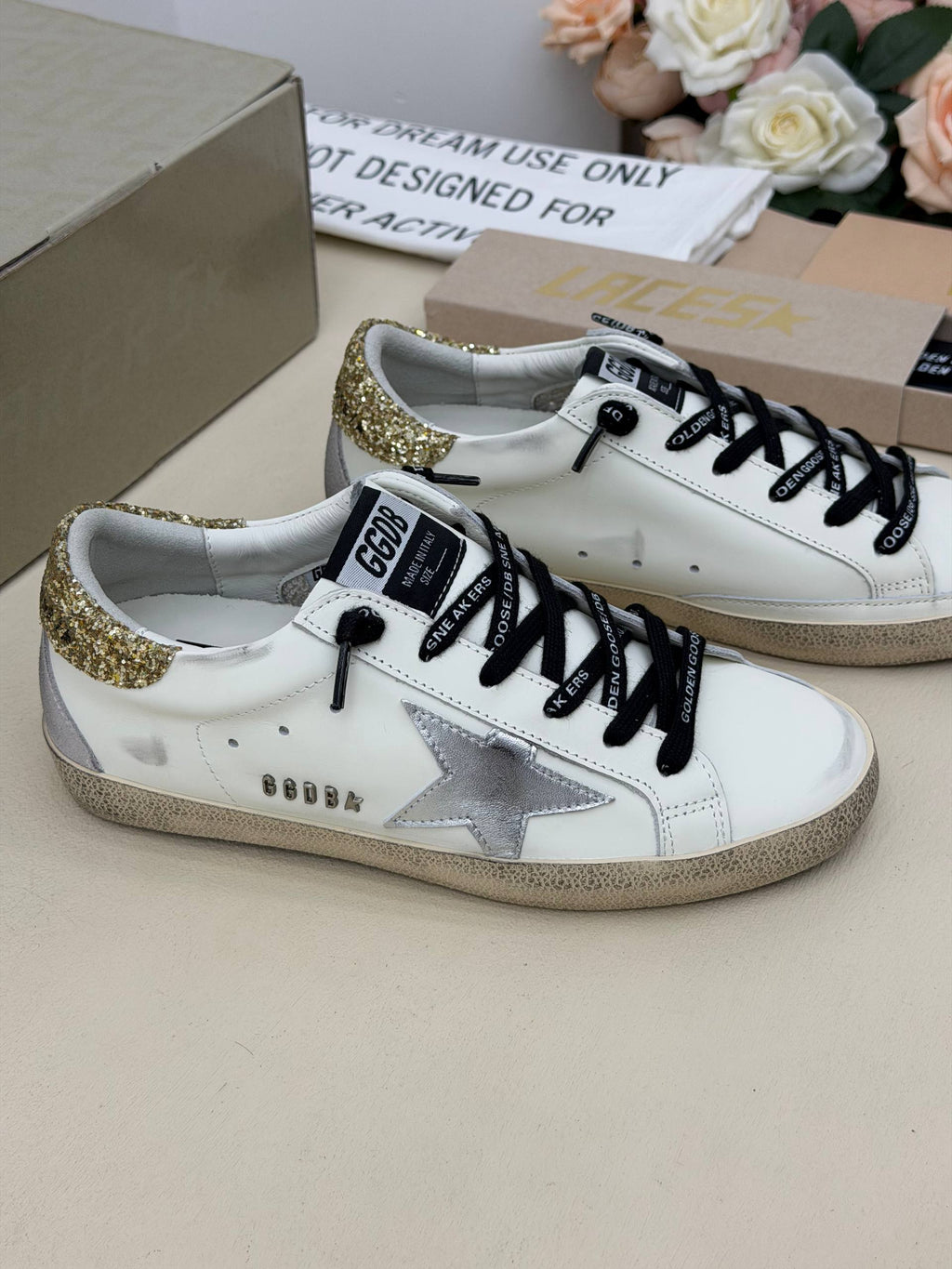 Étoile Dorée Yıldız Detaylı Sneaker – Beyaz & Gold
