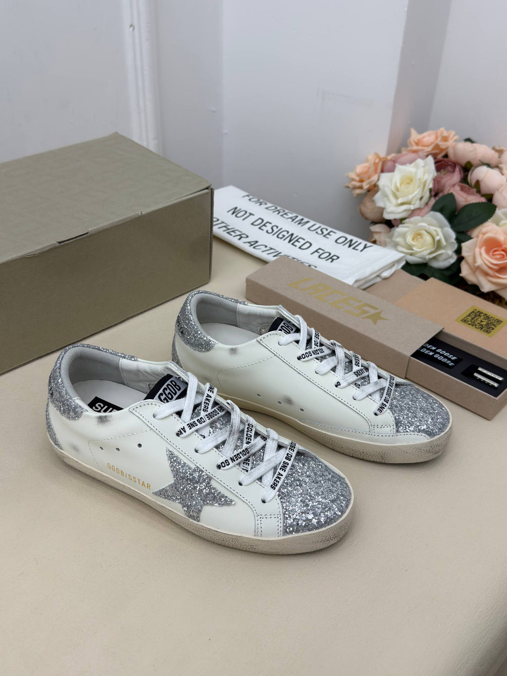 Lumière Silver Işıltılı Yıldız Sneaker – Beyaz & Gümüş