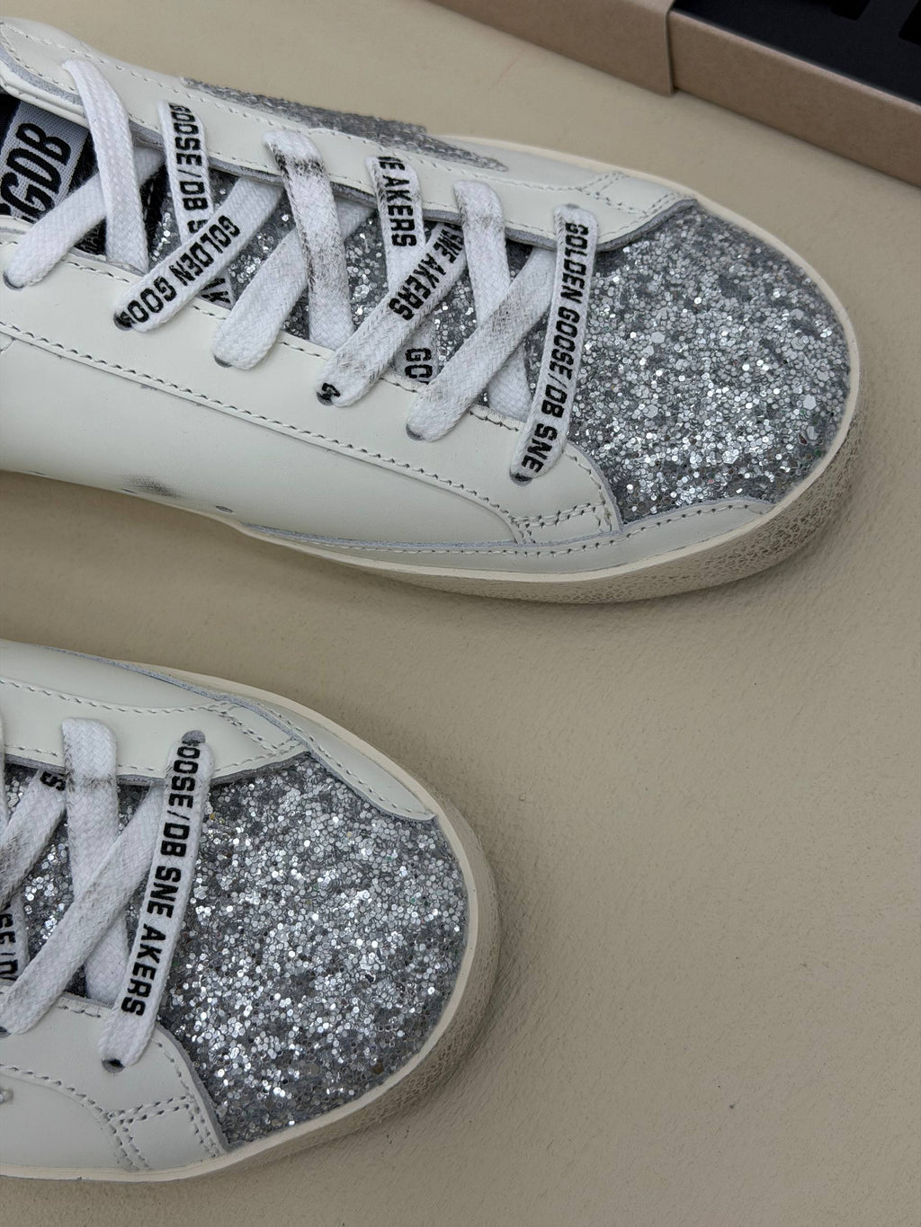 Lumière Silver Işıltılı Yıldız Sneaker – Beyaz & Gümüş