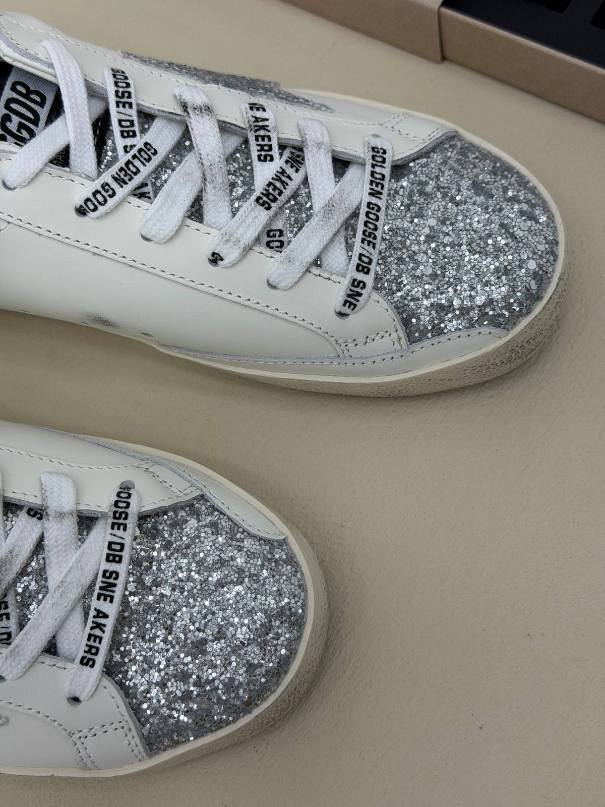 Lumière Silver Işıltılı Yıldız Sneaker – Beyaz & Gümüş