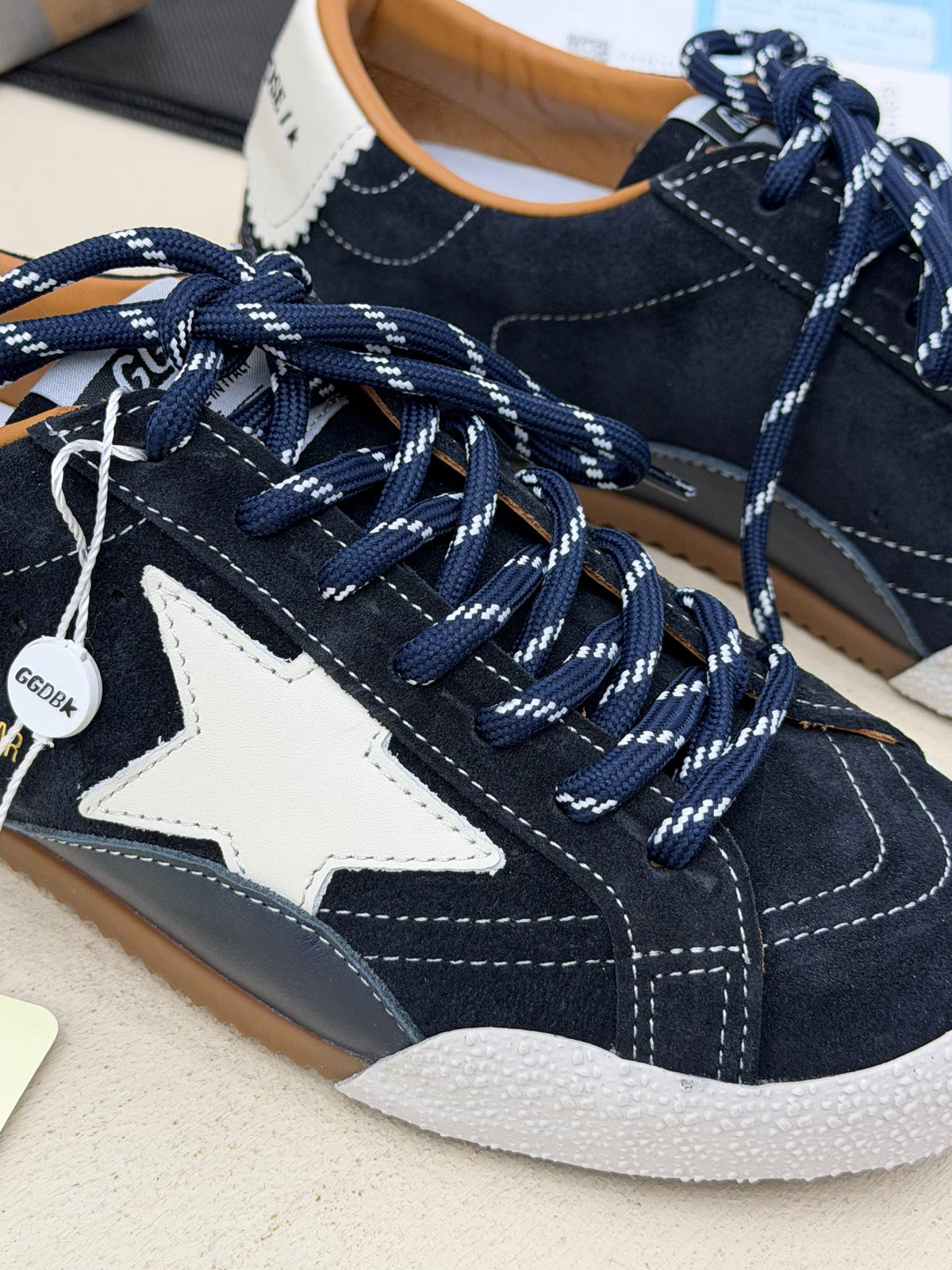 Riviera Navy Yıldız Detaylı Süet Sneaker – Lacivert & Beyaz