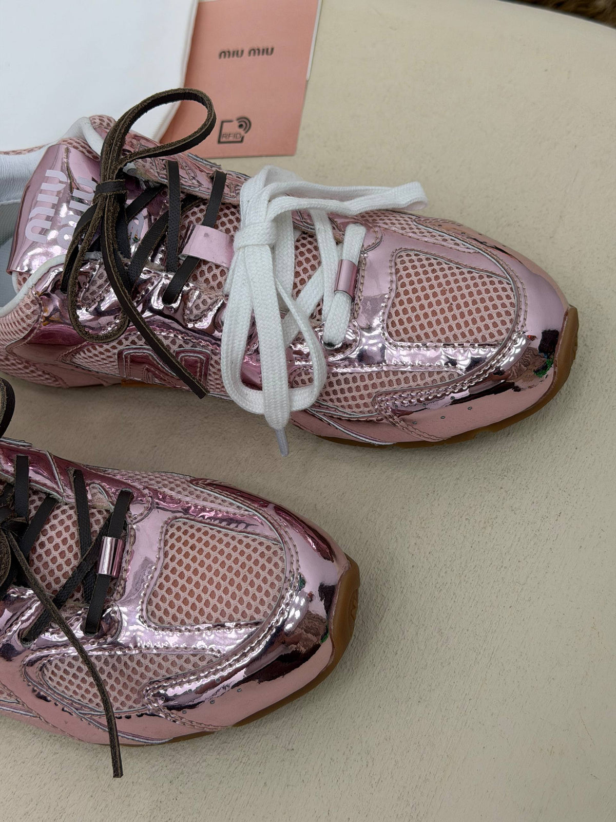 Rosé Metallic Runner Sneaker – Pembe