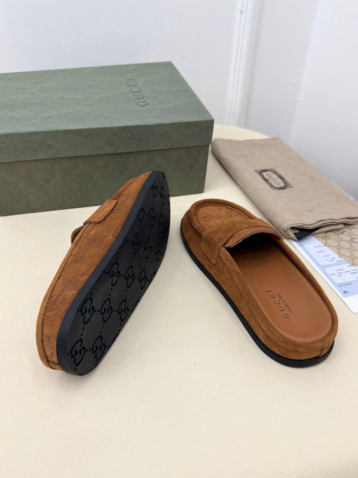 Firenze Suède Monogram Loafer Terlik – Taba