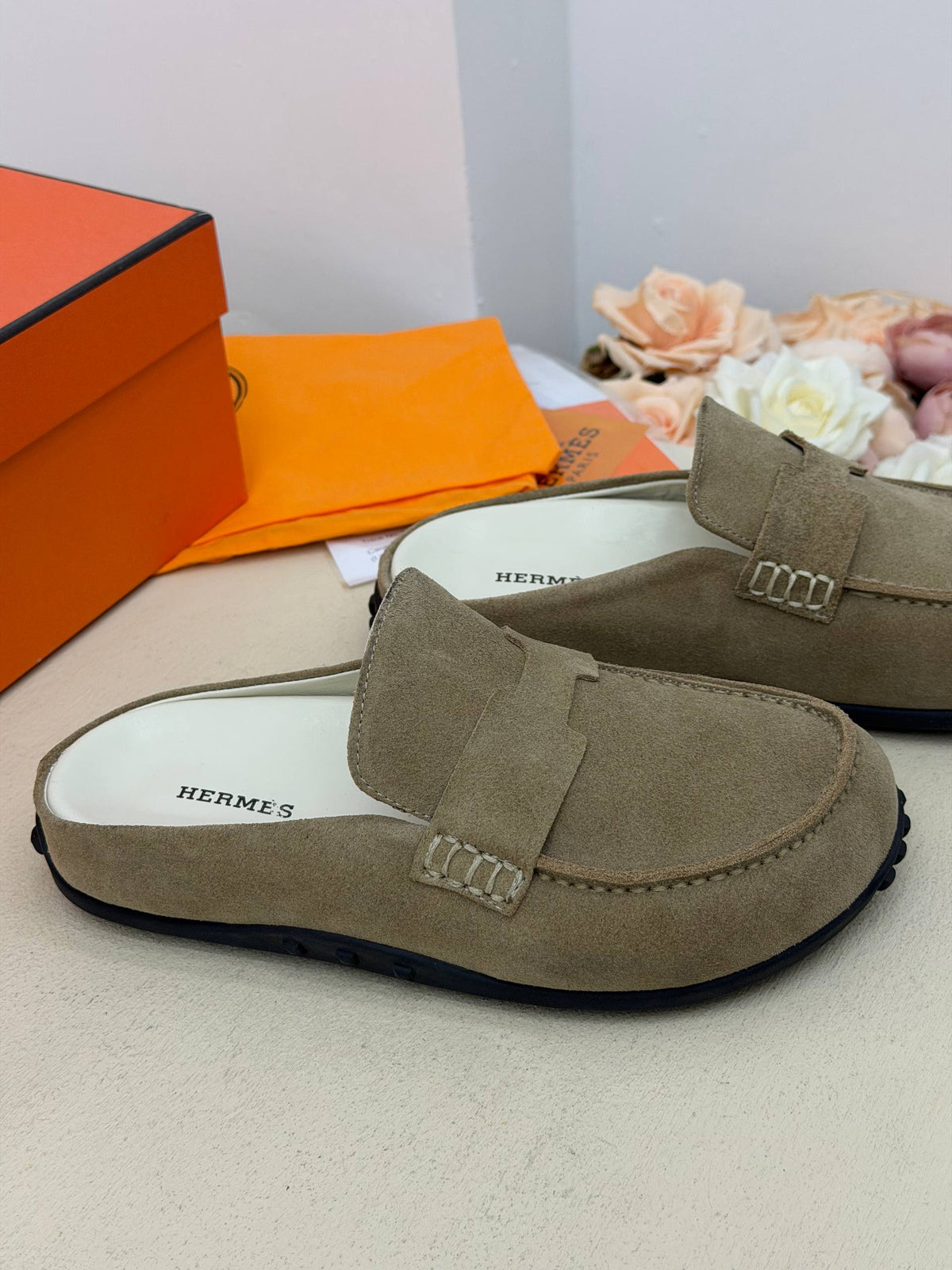 Maison Élise Süet Loafer Terlik – Vizon