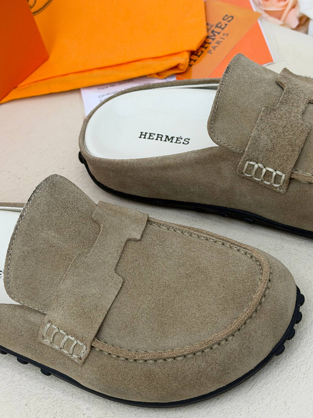 Maison Élise Süet Loafer Terlik – Vizon