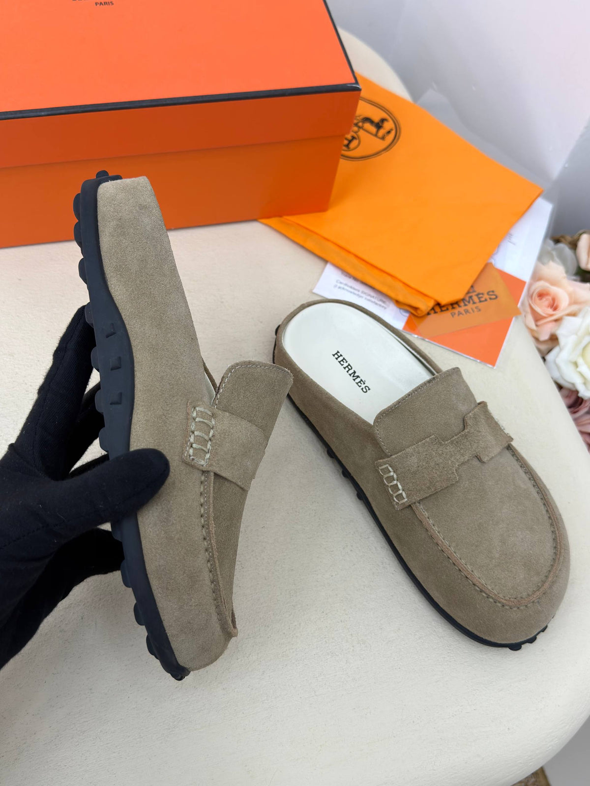Maison Élise Süet Loafer Terlik – Vizon