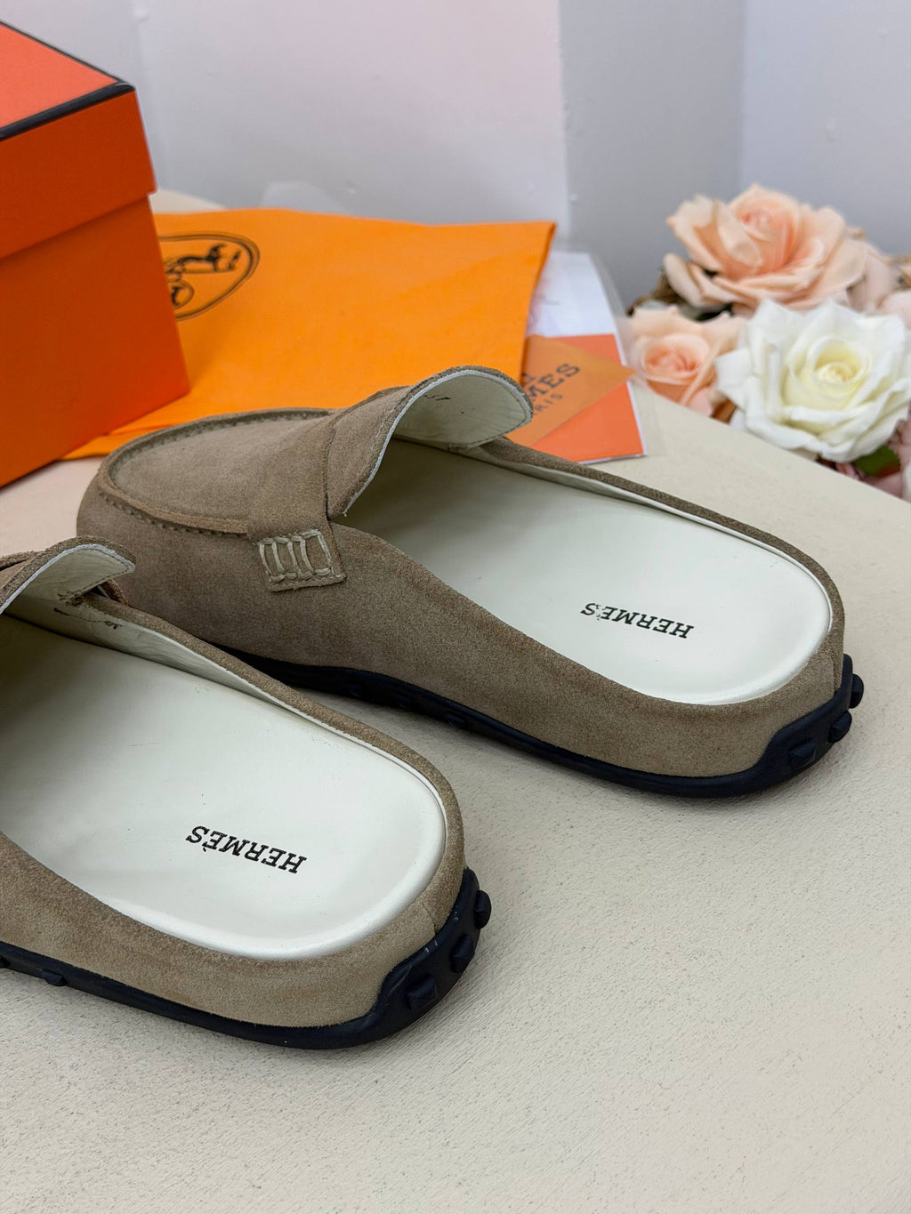 Maison Élise Süet Loafer Terlik – Vizon