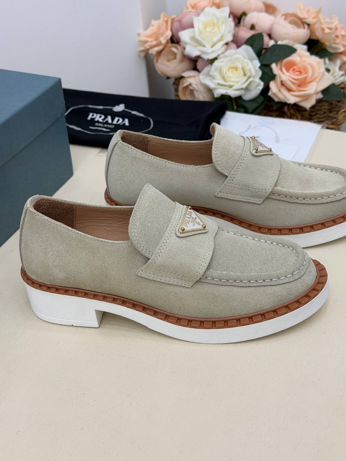 Milano Süet Görünümlü Tokalı Loafer Ayakkabı – Taş Beji