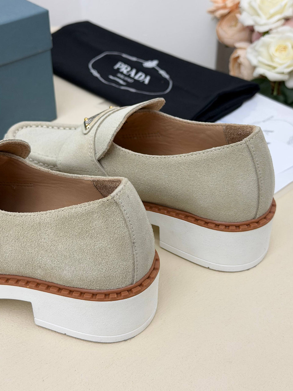 Milano Süet Görünümlü Tokalı Loafer Ayakkabı – Taş Beji