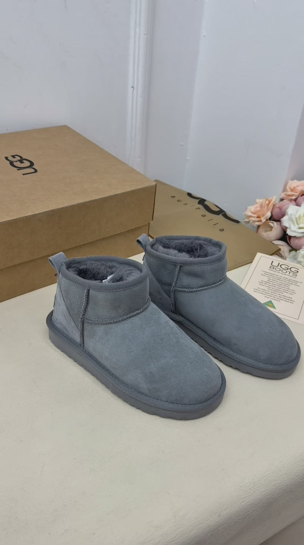Gris Élégance Kürklü Mini Bot – Füme Gri