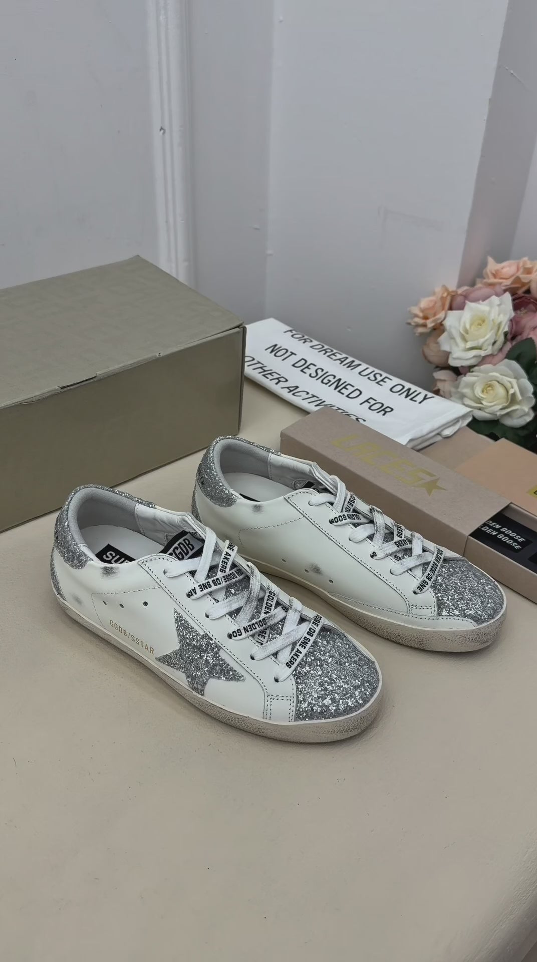 Lumière Silver Işıltılı Yıldız Sneaker – Beyaz & Gümüş